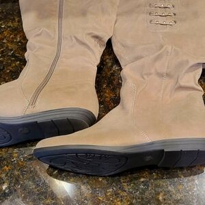 gray womens knee boots zip up
